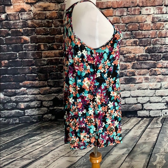 Floral Tunic Tank Top with spaghetti straps - Picture 3 of 5